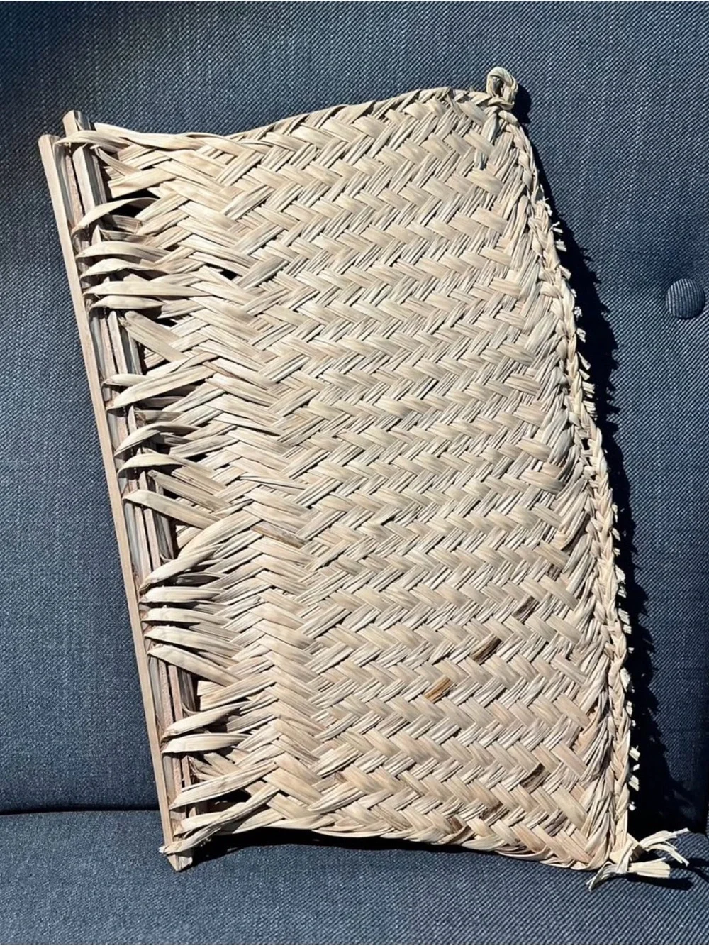 Wall art pantalla paraguaya (Paraguayan hand fan)